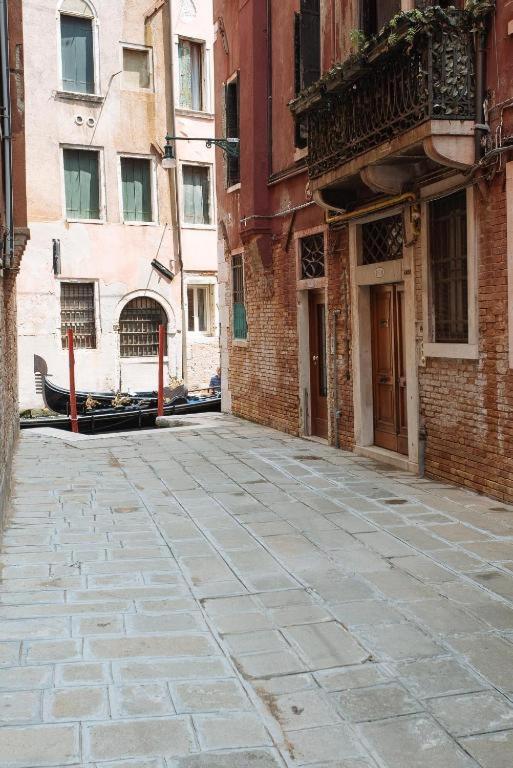 Ca Del Gambero Canal View Venecia Exterior foto