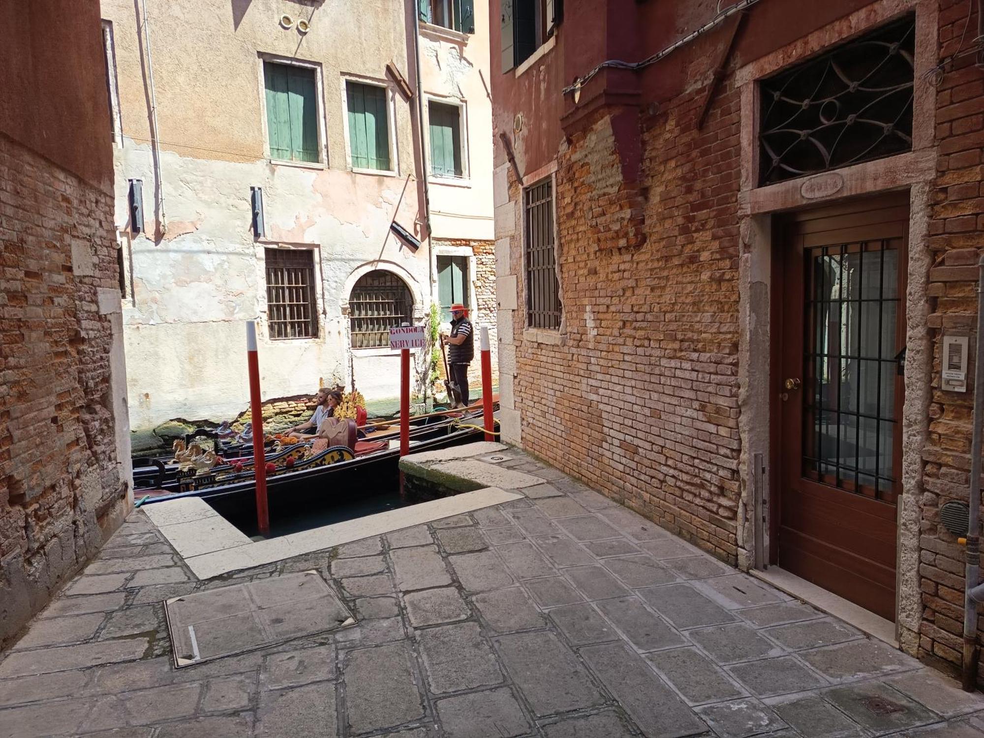 Ca Del Gambero Canal View Venecia Exterior foto